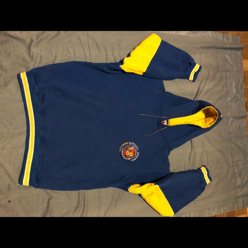 Vintage rare vintage rare hoodie 97 final four